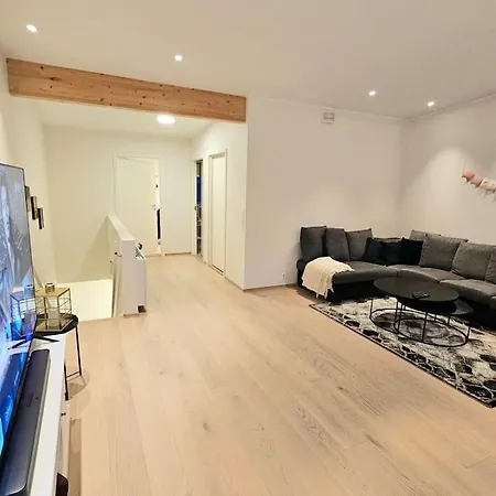 Appartement Koselig Enderekkehus I Nybygg! Bergen