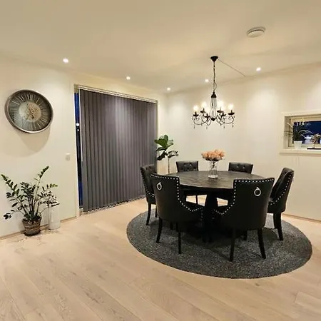 Appartement Koselig Enderekkehus I Nybygg! *
